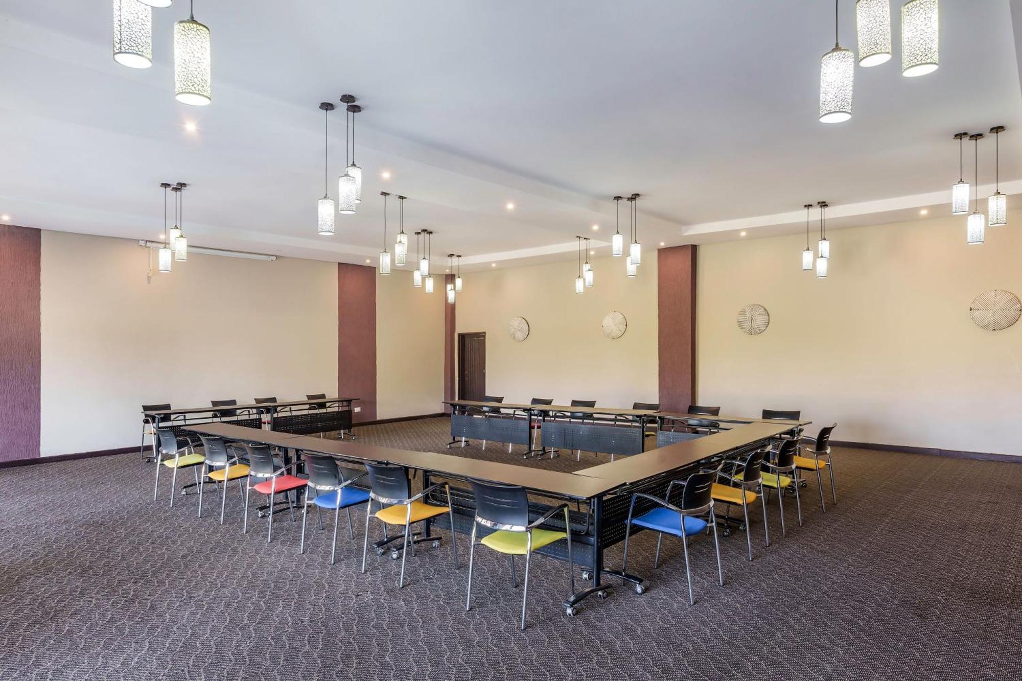 Protea Hotel By Marriott נדולה מראה חיצוני תמונה