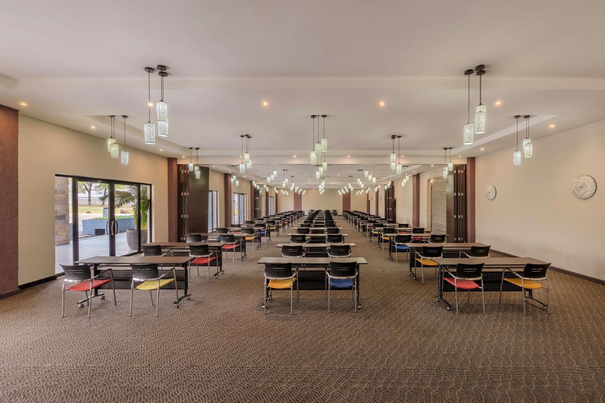 Protea Hotel By Marriott נדולה מראה חיצוני תמונה