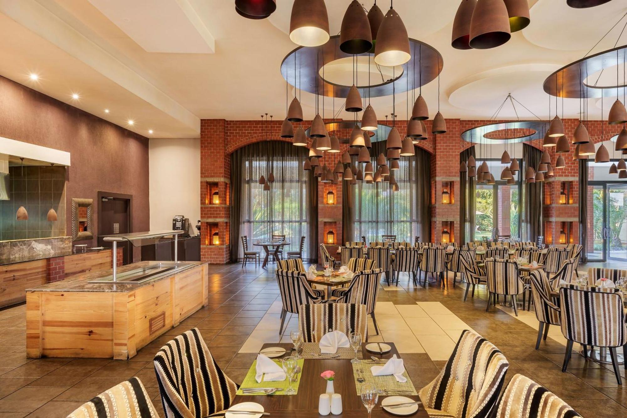 Protea Hotel By Marriott נדולה מראה חיצוני תמונה