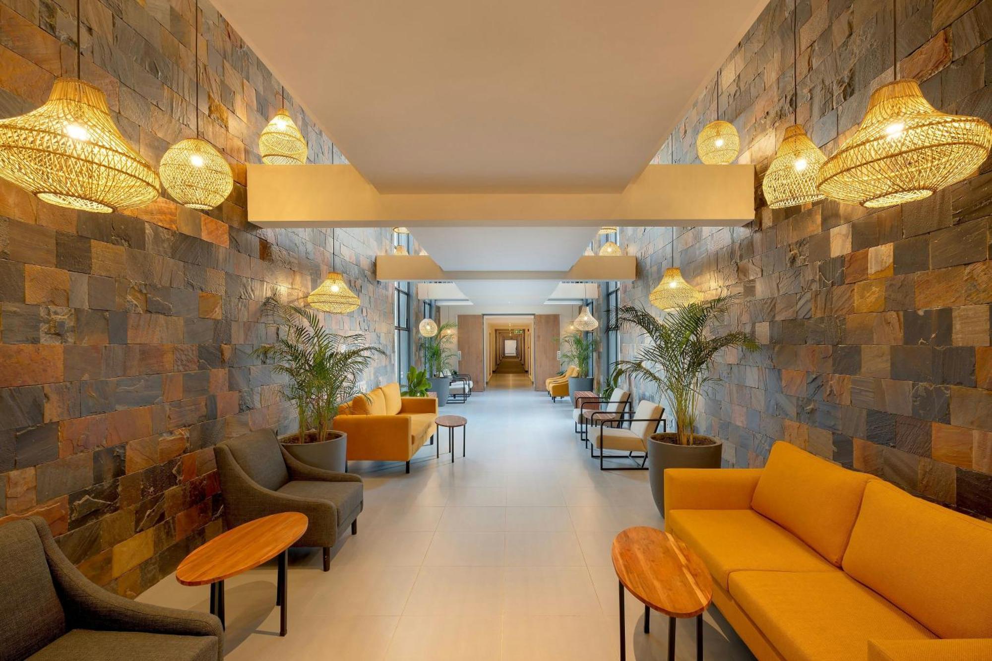 Protea Hotel By Marriott נדולה מראה חיצוני תמונה