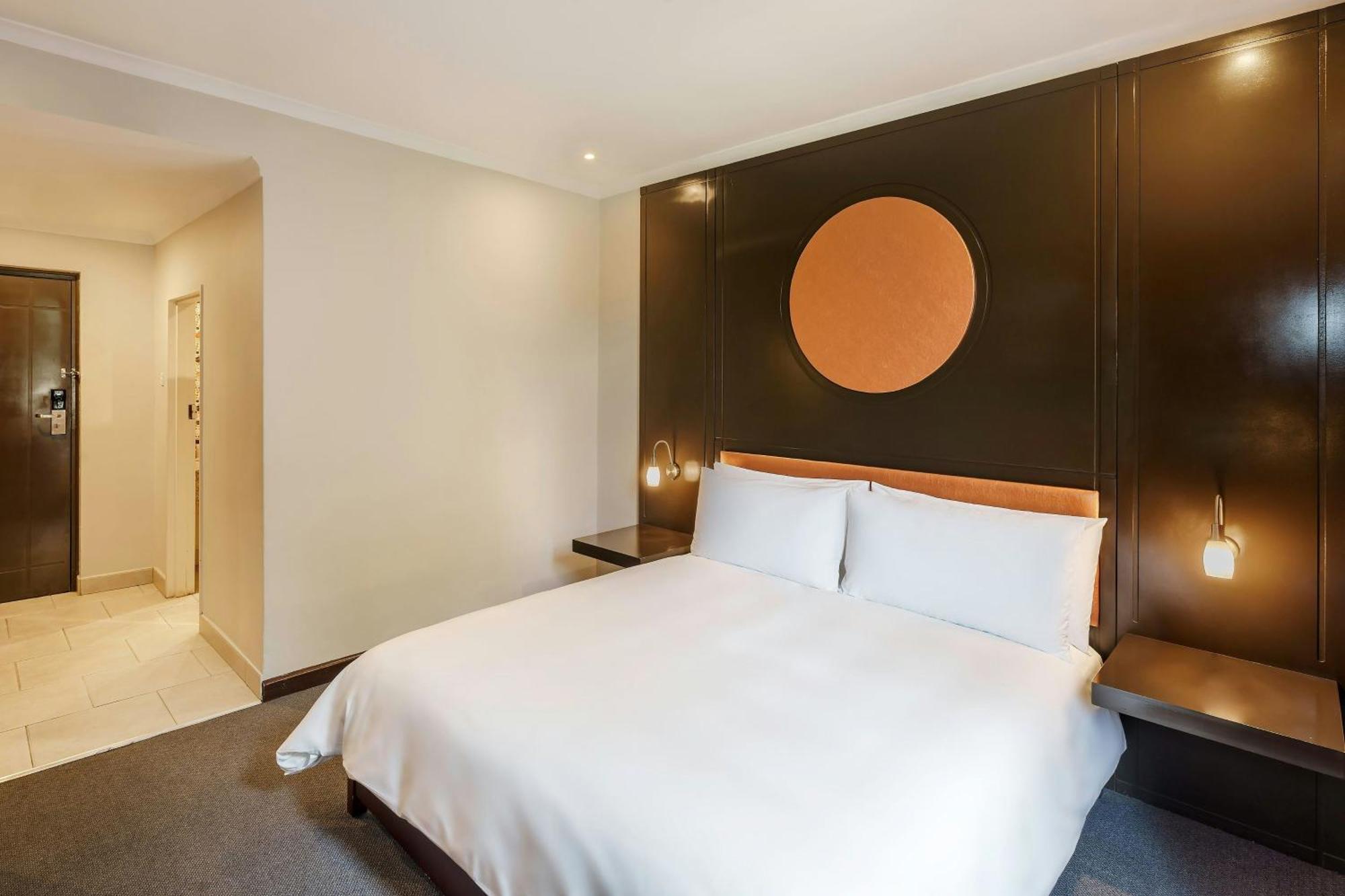 Protea Hotel By Marriott נדולה מראה חיצוני תמונה